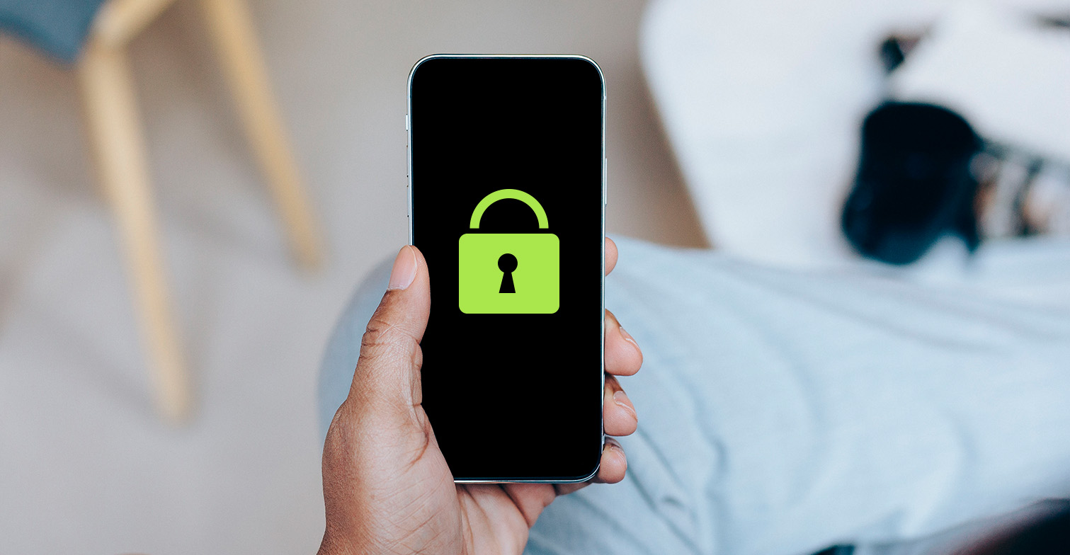 Ändere dein Passwort Tag - Hand mit Smartphone